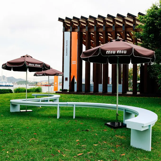 Miu Miu Summer Reads, Saat Taman Dunia Disulap Jadi Perpustakaan Terbuka yang Modis