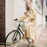 Mix and match gaya sophisticated dari koleksi yang didominasi warna earth tone dari Charles & Keith (Foto: Charles & Keith)