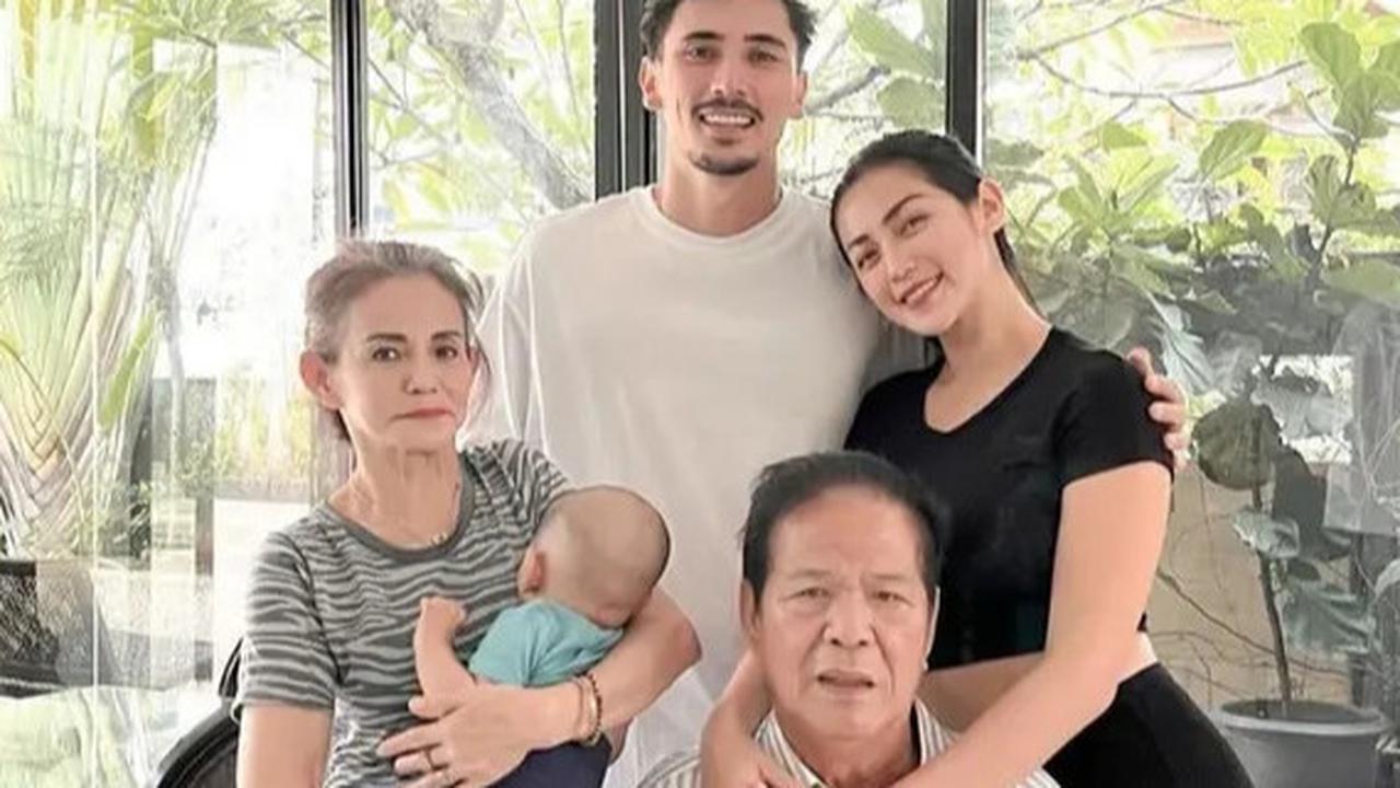 6 Potret Kebersamaan Jessica Iskandar dan Sang Ayah Hardy Iskandar, Kini Tinggal Jadi Kenangan