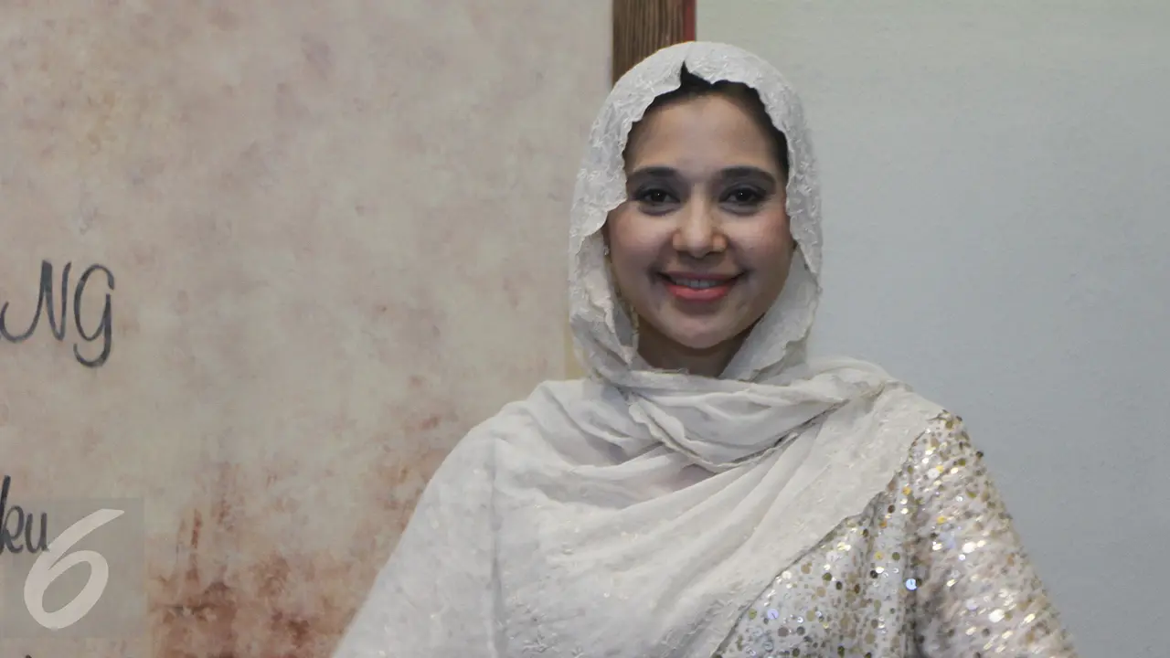 Ayu Azhari