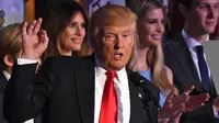 Donald Trump berpidato di hadapan para pendukungnya di New York Hilton Midtown, New York, AS (9/11). Trump langsung menyampaikan pidato kemenangannya setelah meraih kemenangan di electoral vote pada Pilpres AS. (PHOTO / Timothy A. CLARY)