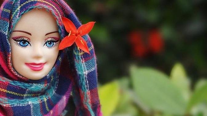 Hijarbie Boneka  Barbie  Berhijab yang Memikat Perhatian 