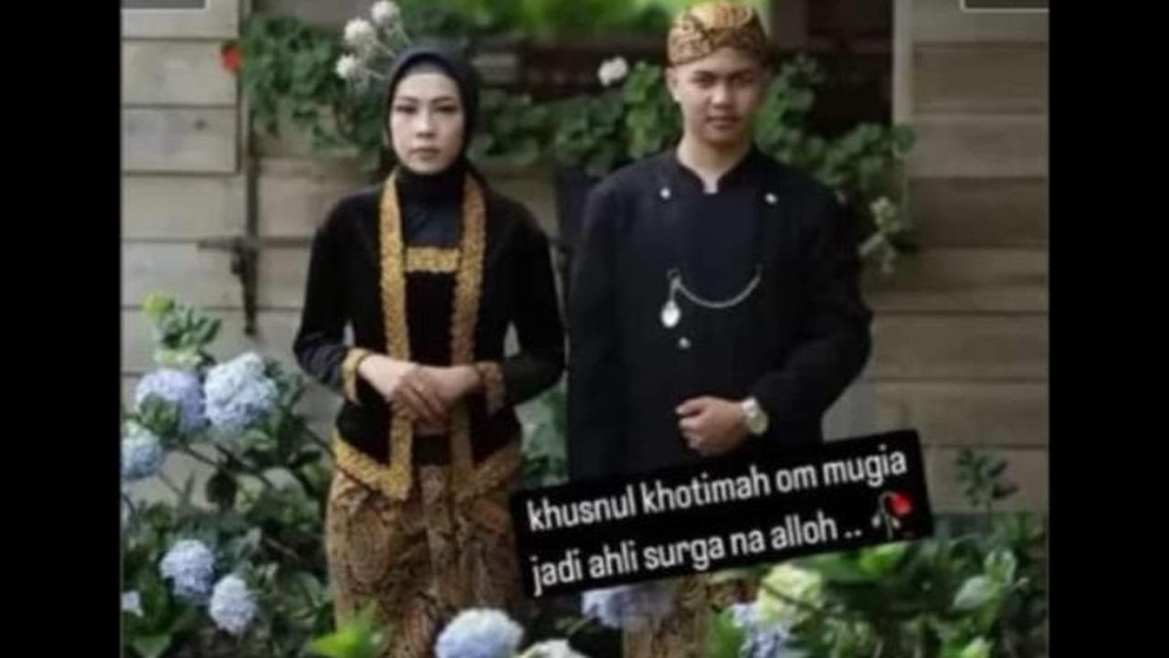 Seperti calon pengantin lainnya, mereka juga melakukan pemotretan prewedding saat mempersiapkan pernikahan.