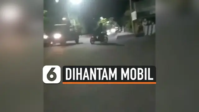 REKAMAN MENGERIKAN PELAKU BALAP LIAR DIHANTAM MOBIL