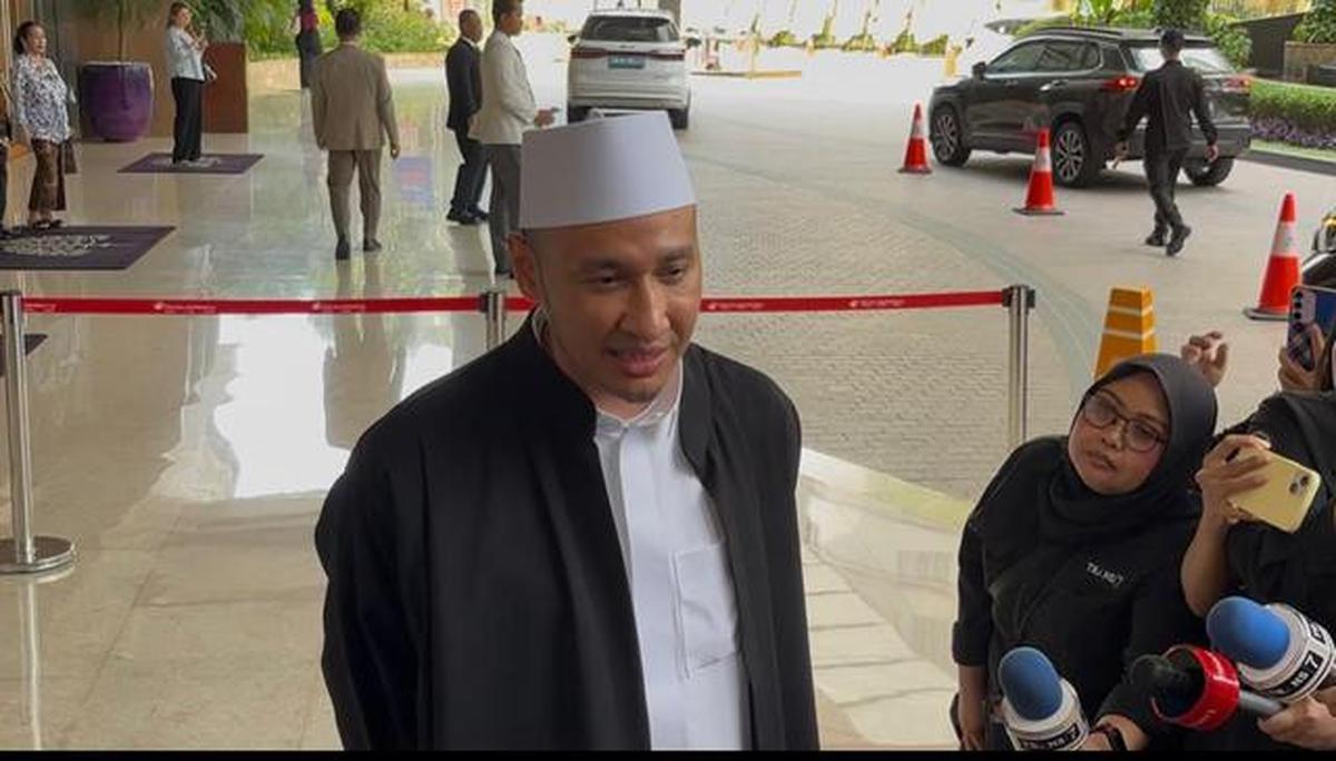 El Rumi dan Syifa Hadju Sah Jadi Suami Istri, Ahmad Dhani Bagikan Foto Keluarga Bernuansa Jawa