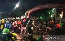 Ojol Serbu UNM Makassar, Fasilitas Kampus Rusak Akibat Solidaritas