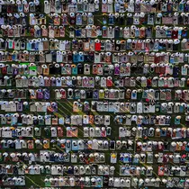 Foto udara memperlihatkan umat muslim melaksanakan sholat Idul Adha di Lapangan Masjid Al-Azhar, Jakarta Selatan, Rabu (28/6/2023). Jemaah Muhammadiyah melaksanakan sholat Idul Adha 1444 H satu hari lebih dulu daripada yang ditetapkan oleh pemerintah. (Liputan6.com/Faizal Fanani)