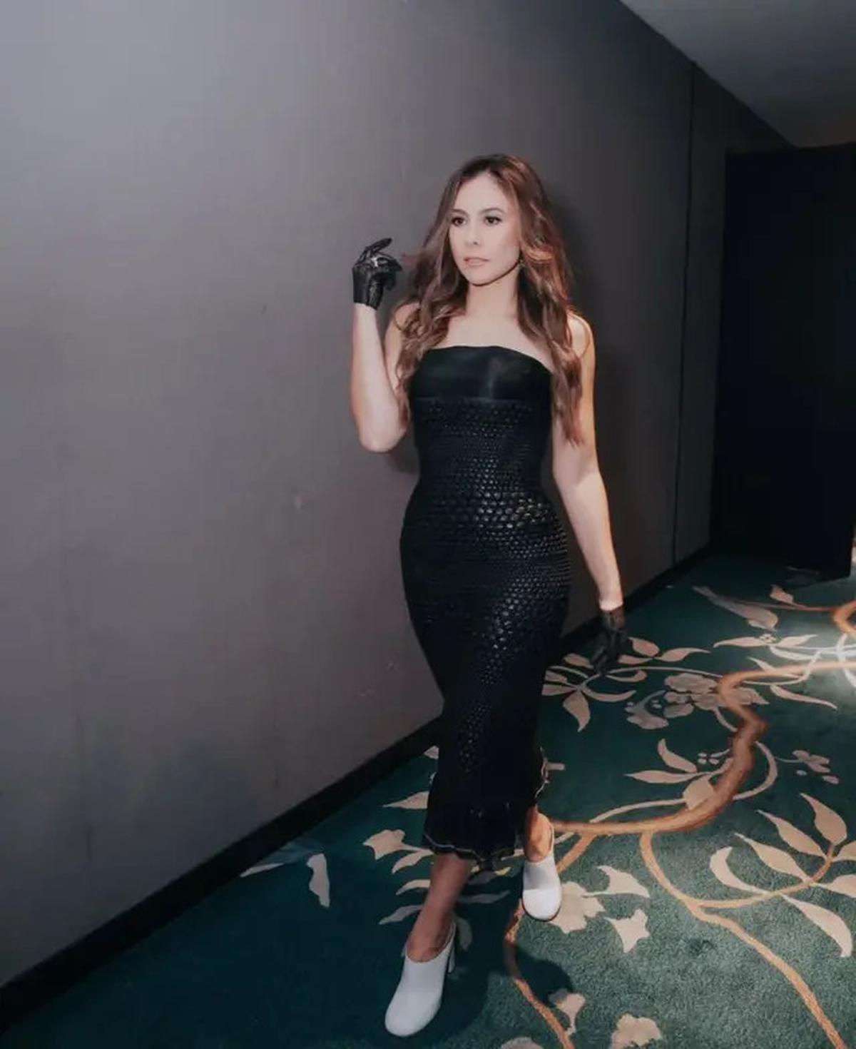 Wulan Guritno Tampil Formal Rasa ABG, Ini 5 OOTD-nya yang Bikin Pangling