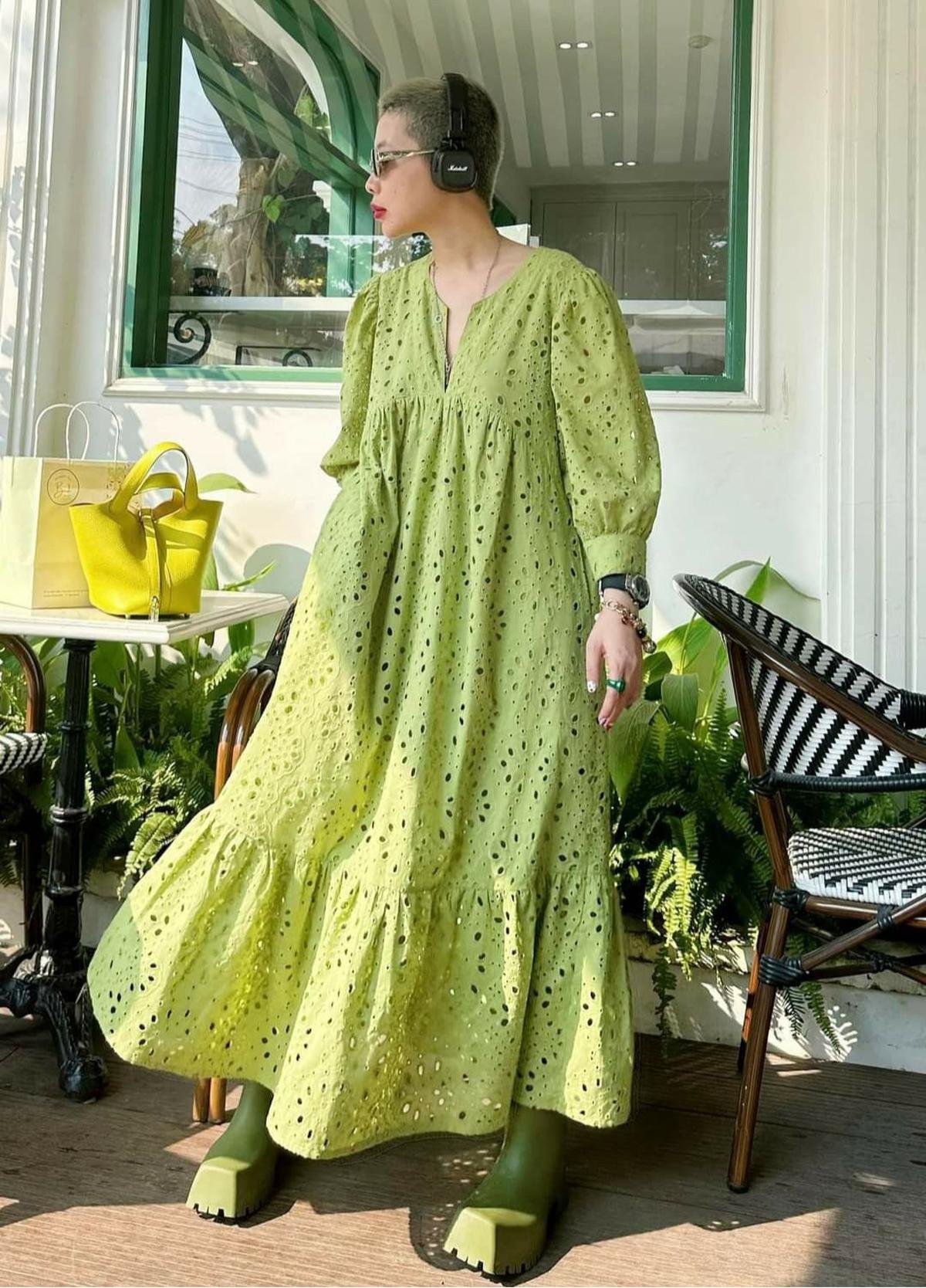 Baju Katun Bolong