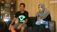 Evan Dimas Darmono dapat dukungan semangat dari sang kekasih, Ishardianti Rahma, jelang berangkat ke Spanyol untuk mengikuti trial di klub Spanyol. (Liputan6.com/Ahmad Zaini)