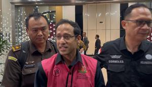 nadiem makarim usai diperiksa kejagung (Liputan6.com/nanda perdana putra)