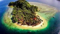 Pulau Pasumpahan, Sumatera Barat. (tourerindonesia.blogspot.com)