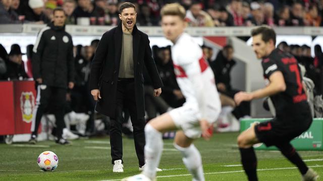 Foto: Aksi Spartan Pemain Bayer Leverkusen Saat Menaklukkan Stuttgart, Apa Itu Menyerah