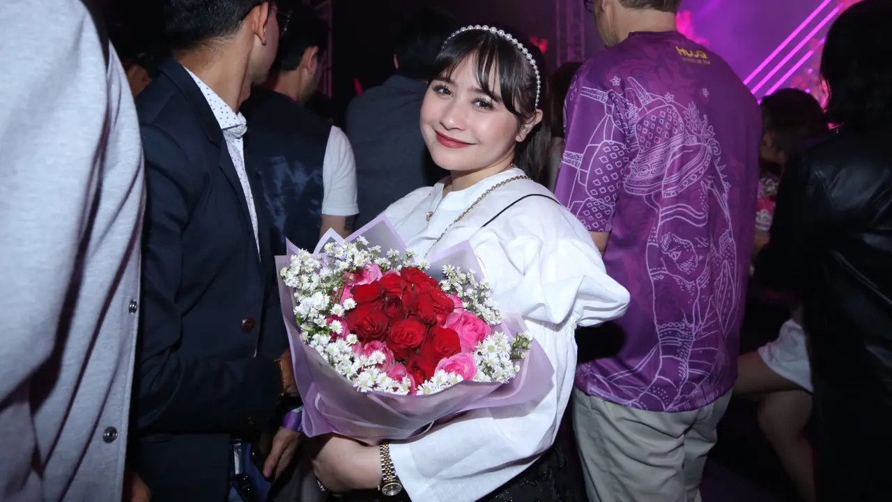[Fimela] Prilly Latuconsina