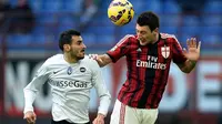  Daniele Bonera (R) vies with Atalanta's forward Valerio Rosseti during the Italian Serie A football match AC Milan vs Atalanta on Jannuary 18, 2015 at San Siro Stadium in Milan. AFP PHOTO / FILIPPO MONTEFORTE