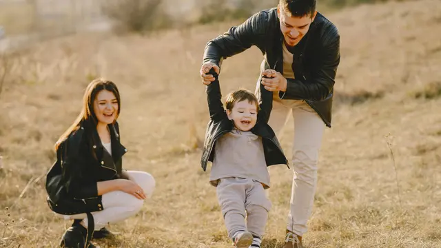 Perbedaan Sensing dan Intuition pada Kepribadian Orangtua dalam Mendidik Anak (photo by pexels.com)