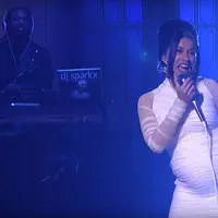 Usai berbulan-bulan merahasiakan kehamila, Cardi B akhirnya mengonfirmasi berita tersebut lewat penampilannya di Saturday Night Love. (NBC)