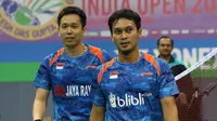 Ganda putra Indonesia, Mohammad Ahsan/Hendra Setiawan, membungkam ganda China, Han Chengkai/Cao Tong Wei, di New Delhi, 21-8, 21-13, Jumat (2/2/2018). (PBSI)