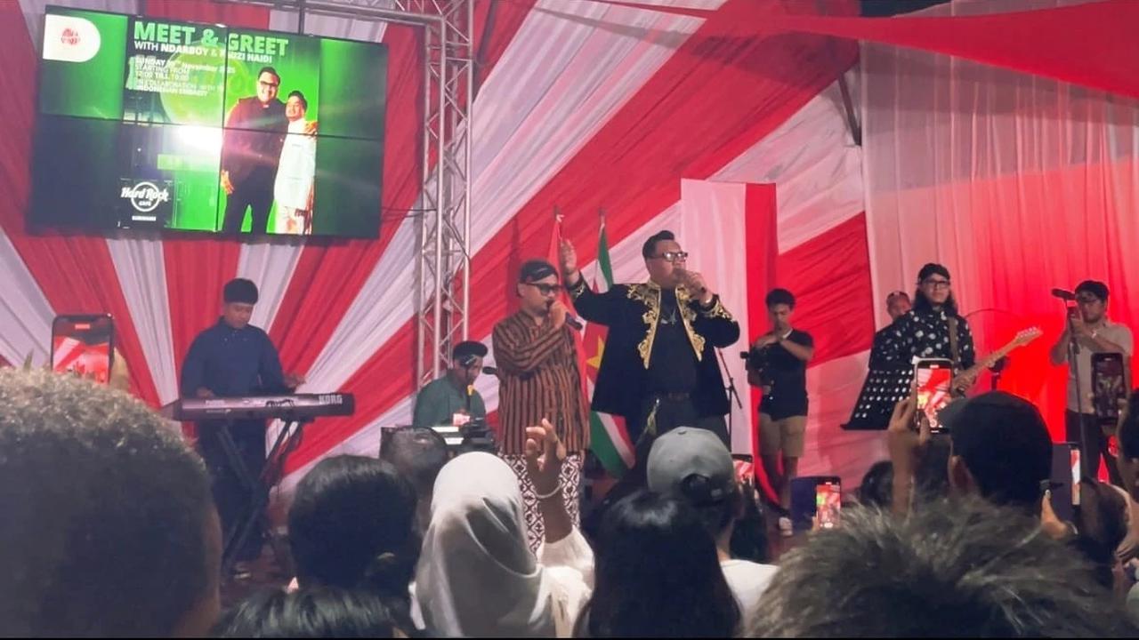 NdarBoy Genk tampil di Festival Indofair 2025 di Suriname