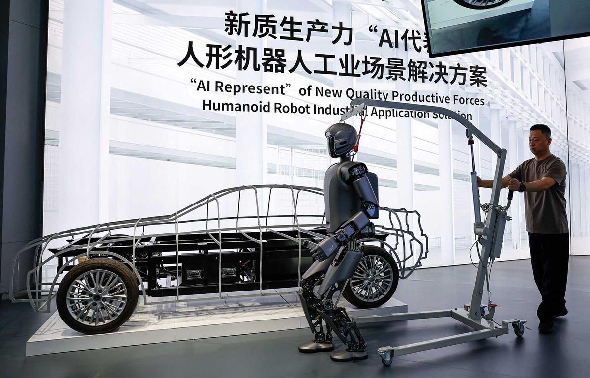 FOTO: Canggihnya Robot Robot Humanoid di Kawasan Industri Robotika Beijing