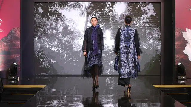  Kolaborasi dengan Desainer Nasional Langkah Awal Sasirangan Go International