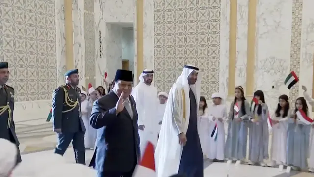 Presiden RI Prabowo Subianto bertemu dengan Presiden Uni Emirat Arab (UEA), Mohammed bin Zayed Al Nahyan (MBZ), pada Sabtu (23/11/2024) di Abu Dhabi.