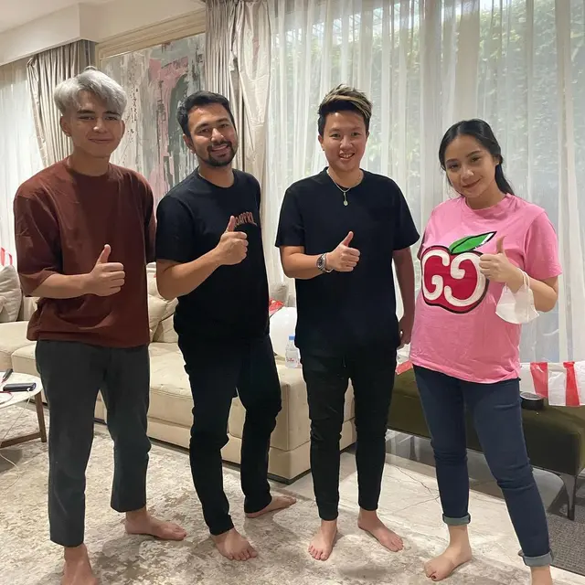 7 Gaya Rambut Baru Dimas Ahmad yang Kini Tampil Bak Artis Korea