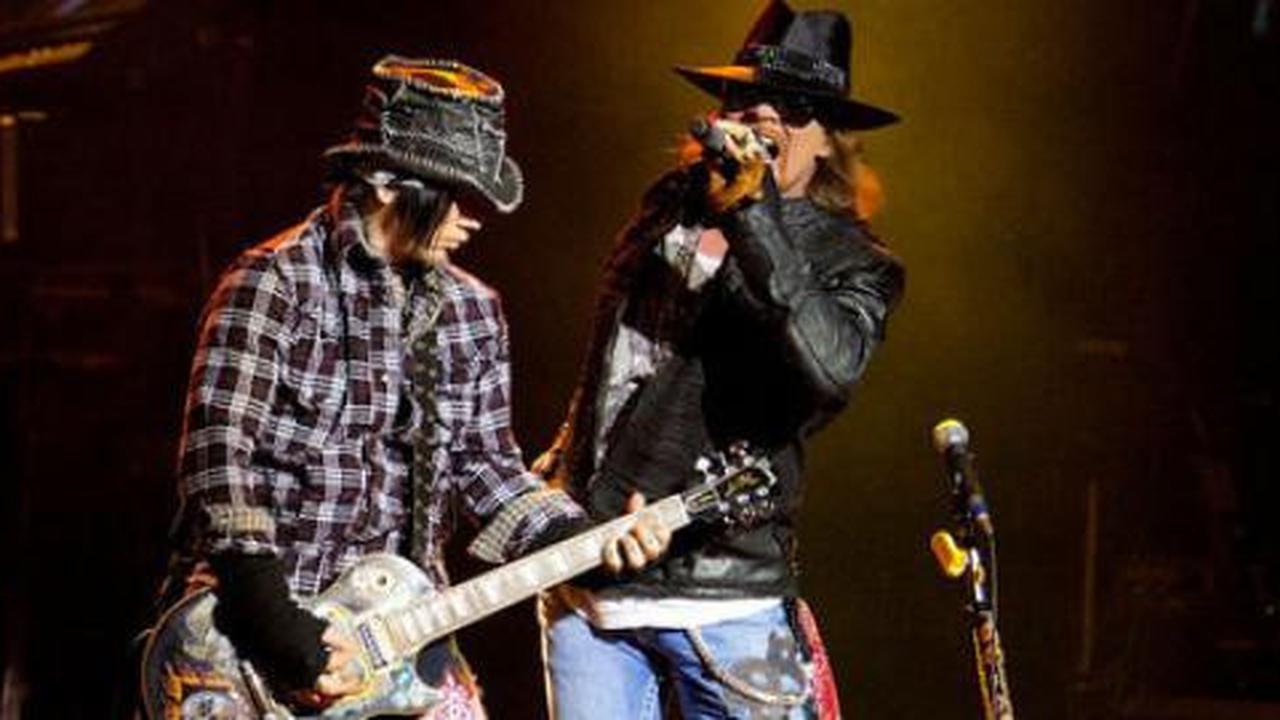 Guns N Roses akhirnya gelar konser dan pukau fans Indonesia!
