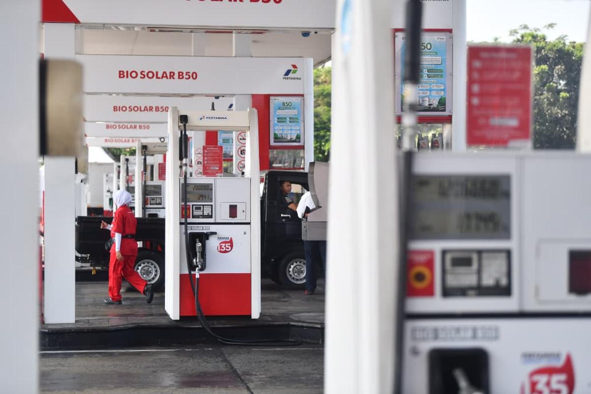 Stasiun Pengisian Bahan Bakar Umum (SPBU) yang dioperasikan PT Pertamina Patra Niaga menjalankan penugasan Mandatori Biodiesel B50 di Rest Area KM 57, Karawang, Jawa Barat. (Dok Pertamina)