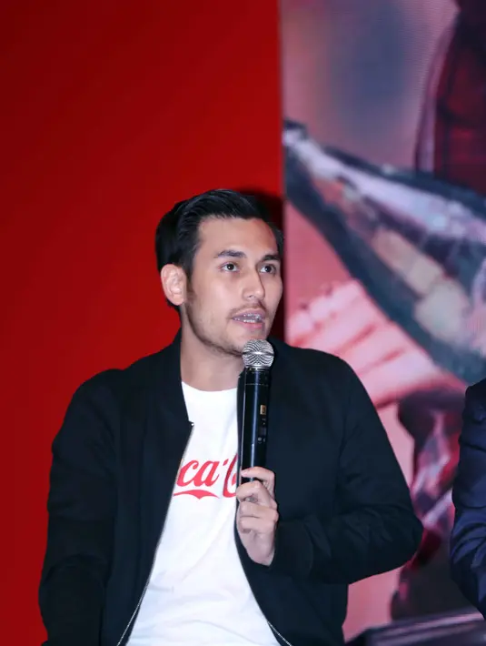 Film sebelumnya, ia menjadi seorang pembunuh. Dalam film barunya, Arifin menjadi seorang ayah beranak dua. (Foto: Nurwahyunan/Bintang.com)