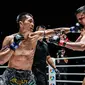 Nuapet Tded99 mengalahkan Petphupa Aekpujean via knockout pada menit 2:31 ronde ketiga ONE Friday Fights 75 (dok. ONE Championship)