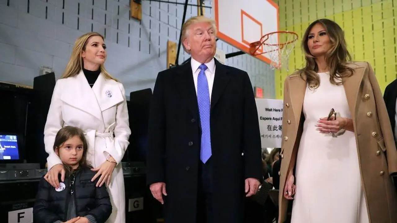 Ini Gaya Melania Dampingi Trump Saat Memilih di Pemilu AS