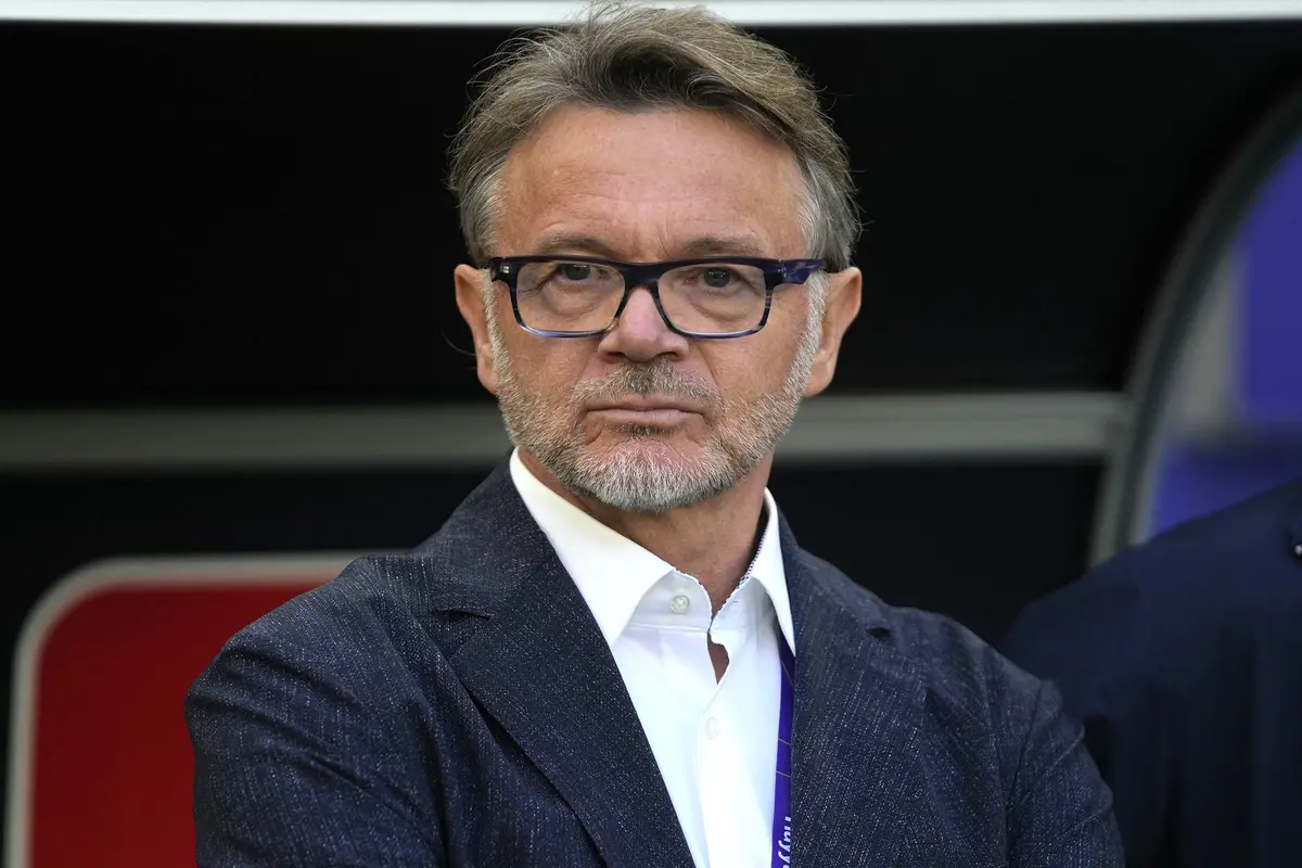 Pelatih Timnas Vietnam Philippe Troussier