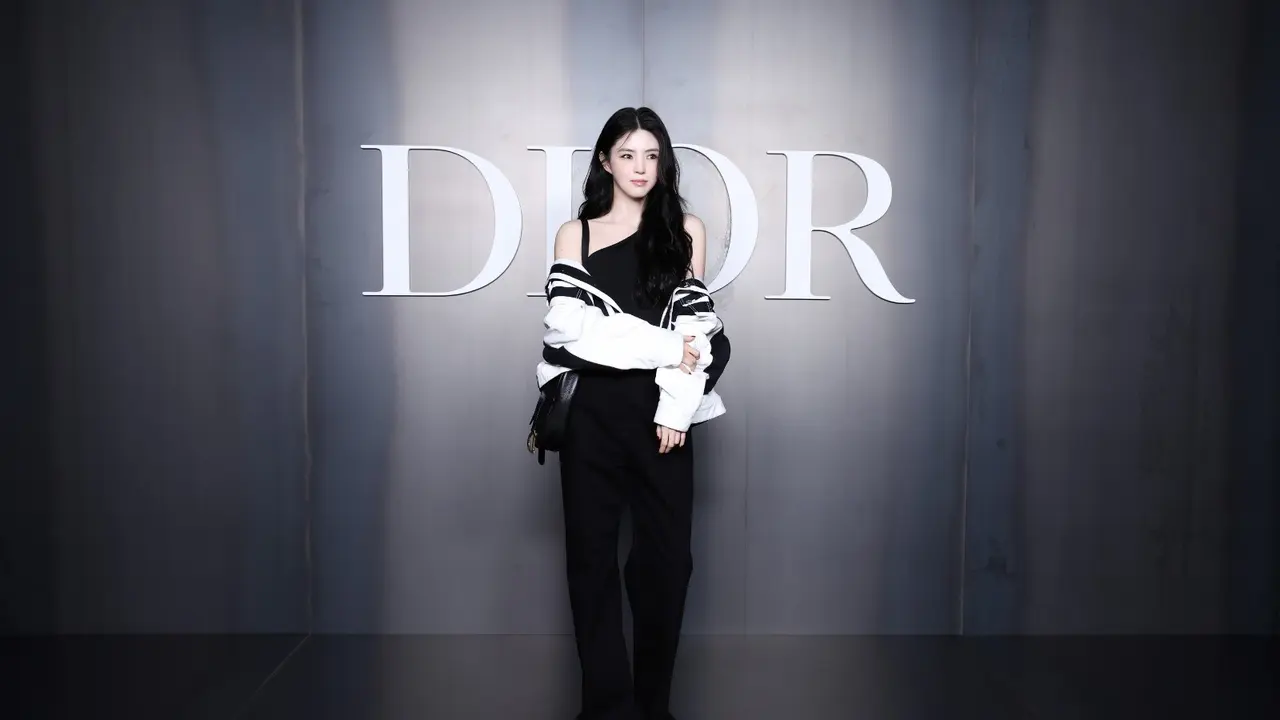 Adu Gaya Semi Maskulin Seleb Wanita di Dior Men’s Winter 2025 Show, Han So Hee hingga Gwendoline Christie