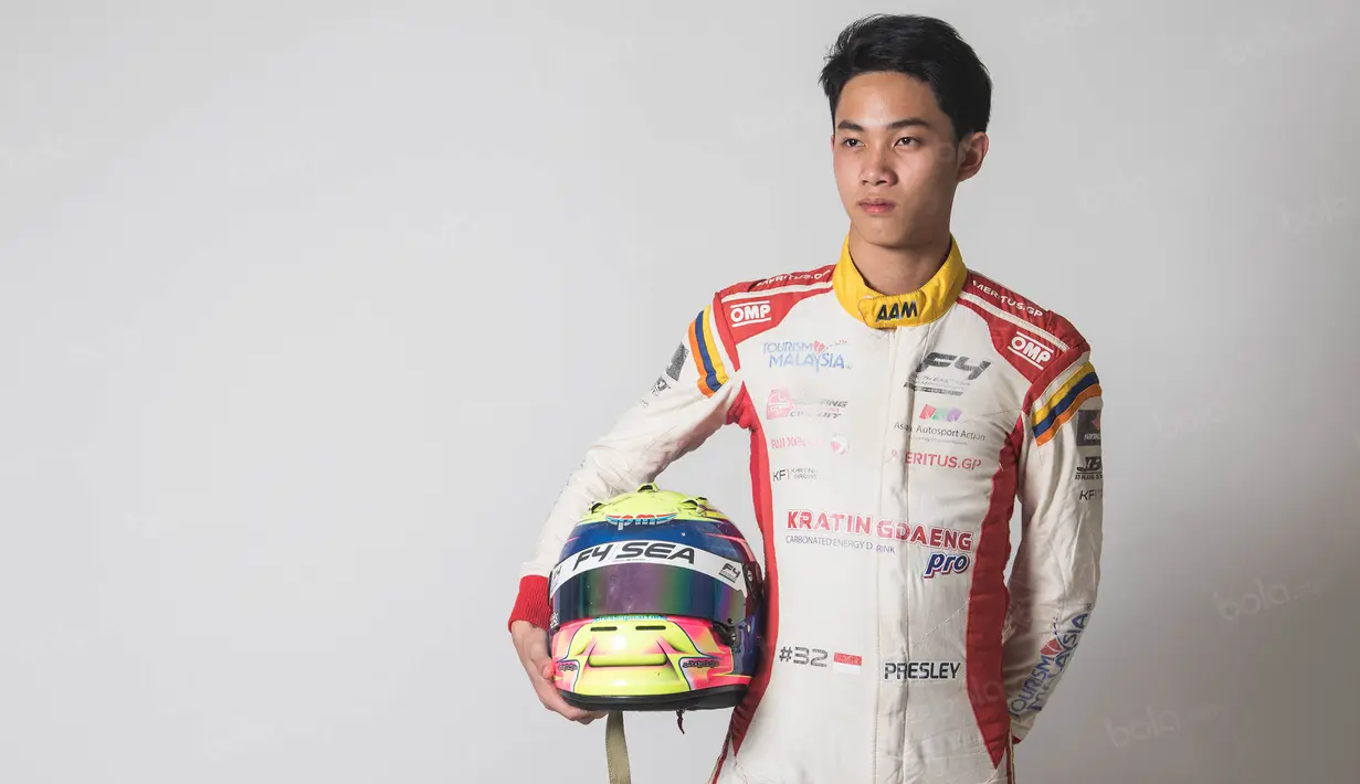 Usai menjadi juara Formula 4 South East Asia 2016-2017, Presley Martono kini diproyeksikan untuk naik kelas ke F3 Eropa. (Bola.com/Vitalis Yogi Trisna)