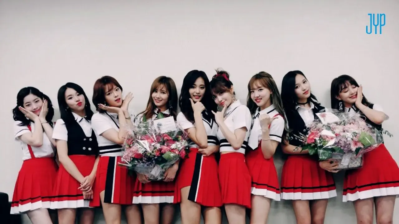 [Bintang] TWICE Segera Comeback Bulan Oktober