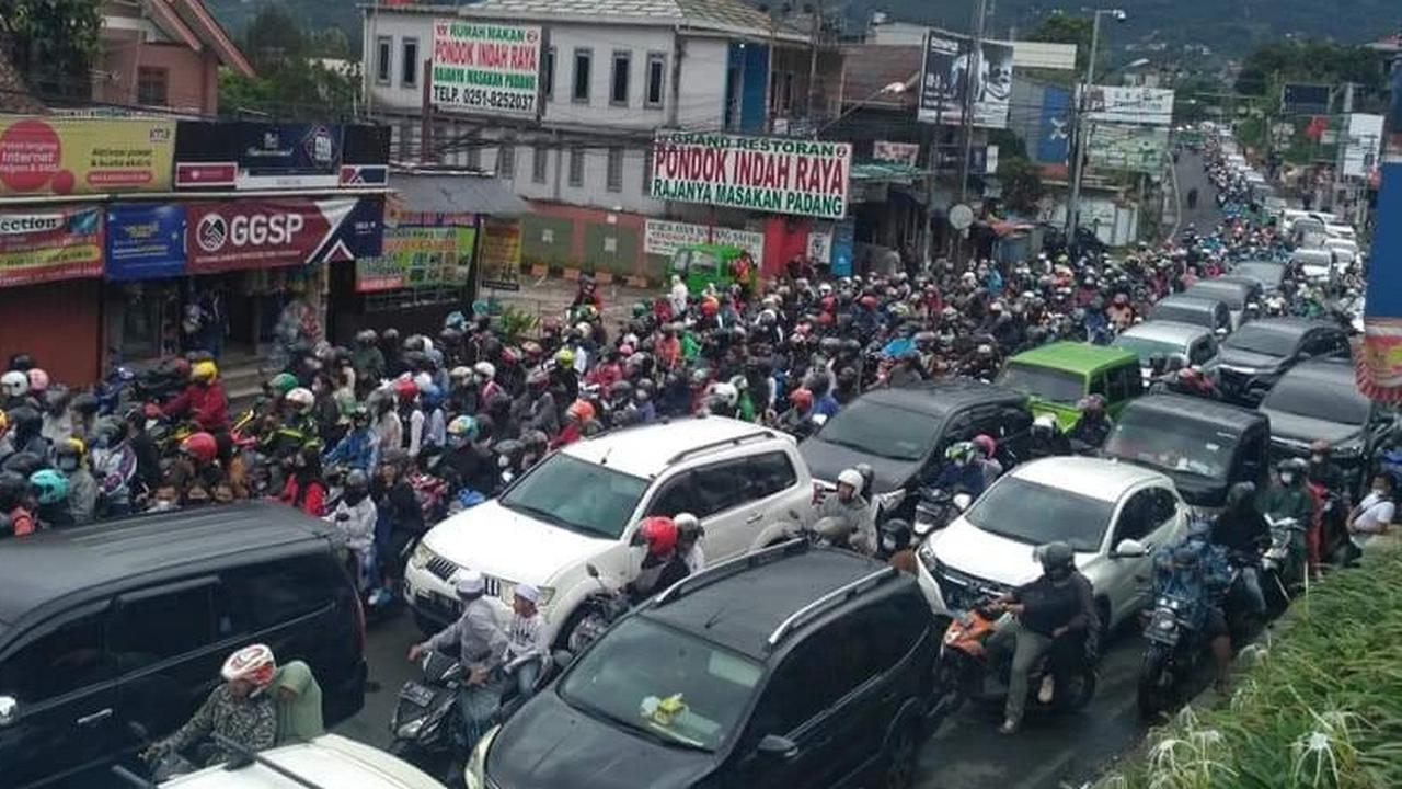 Antisipasi Macet Puncak, Polisi Percepat Pemberlakuan Satu Arah
