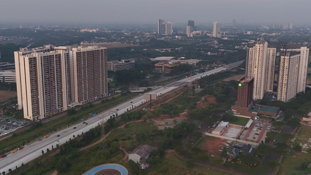 Keindahan Senja di Simpang Susun CBD Tol Serpong-Balaraja