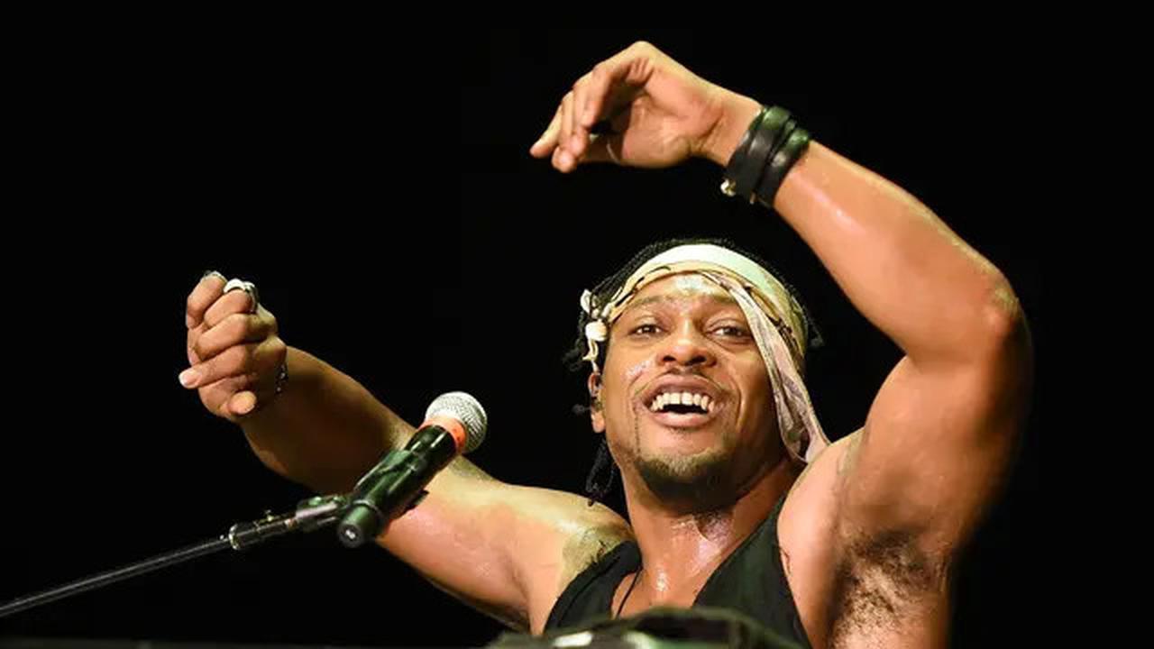 D’Angelo, Musisi Legendaris, Meninggal Setelah Perjuangan Panjang Melawan Kanker
