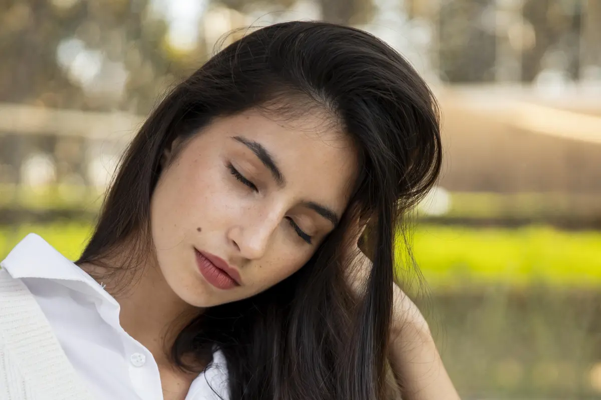 perempuan tidur