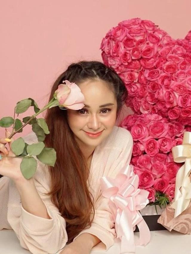 Sedang Viral, Ini 6 Potret Selebgram Denise Chariesta yang Curi Perhatian