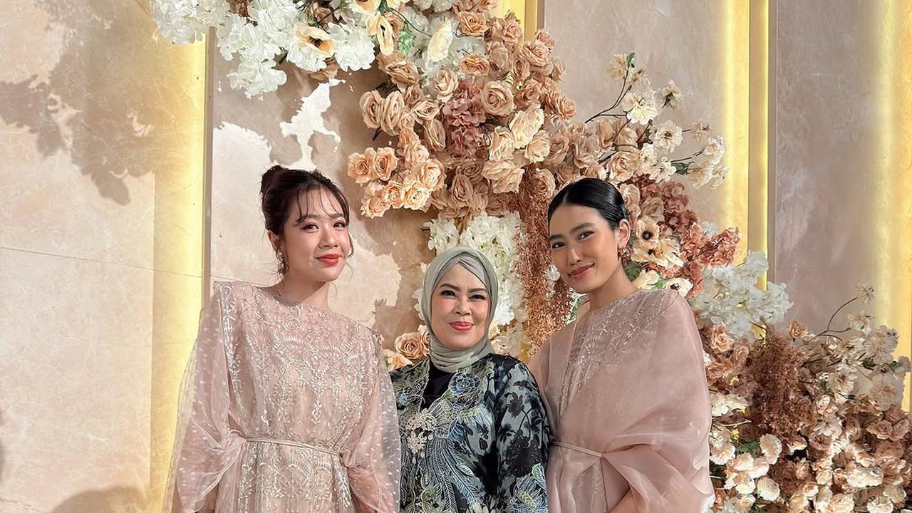 Potret Alika Islamadina Jadi Bridesmaid di Acara Pernikahan Elma Agustin, Nostalgia Nyanyikan Lagu Princess