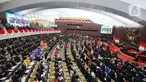 Lima perwakilan anggota Dewan Perwakilan Rakyat (DPR) Republik Indonesia terpilih masa bakti 2024-2029 menandatangani berita acara sumpah atau janji di Gedung Nusantara, Kompleks Parlemen, Senayan, Jakarta, Selasa (1/10/2024). (Liputan6.com/Angga Yuniar)