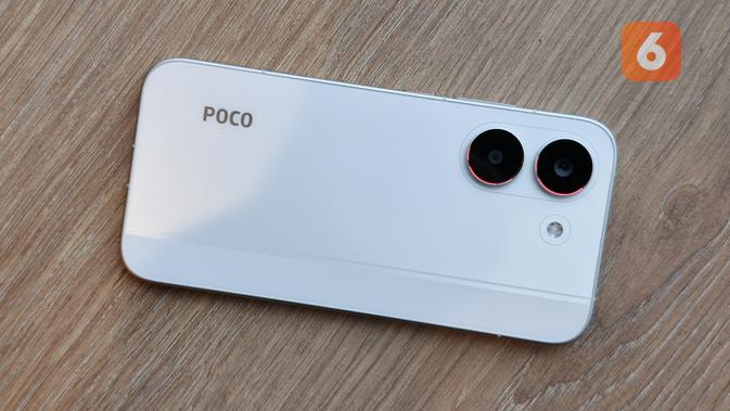 Poco X8 Pro. (Liputan6.com/ Yuslianson)