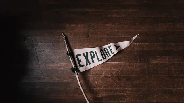 Explore (unsplash.com/Andrew Neel)