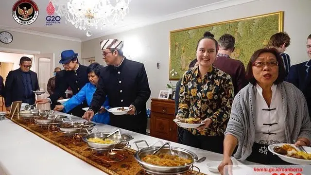 Sajian kuliner di Betawi Day, acara perayaan HUT ke-495 Jakarta di KBRI Canberra. (Dok KBRI Canberra)