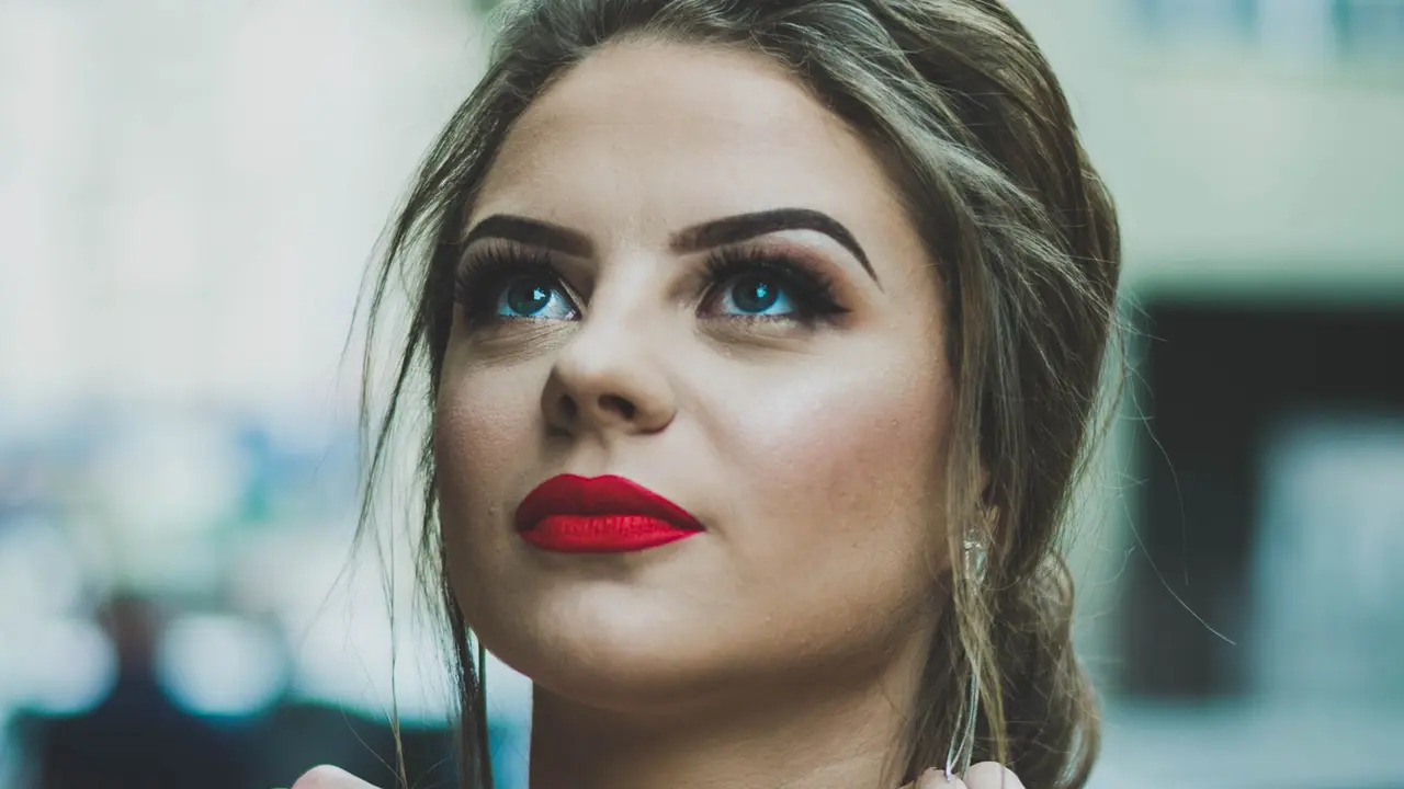 Lipstik merah