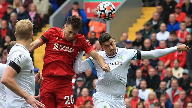 Foto: Tampil di Depan Publik Sendiri, Liverpool Berhasil Tekuk Burnley pada Pekan Kedua Liga Inggris