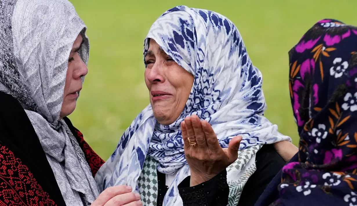 Autopsi yang dilakukan atas jasad anak laki-laki berusia enam tahun itu mendapati dia telah ditikam puluhan kali. (AP Photo/Nam Y. Huh)