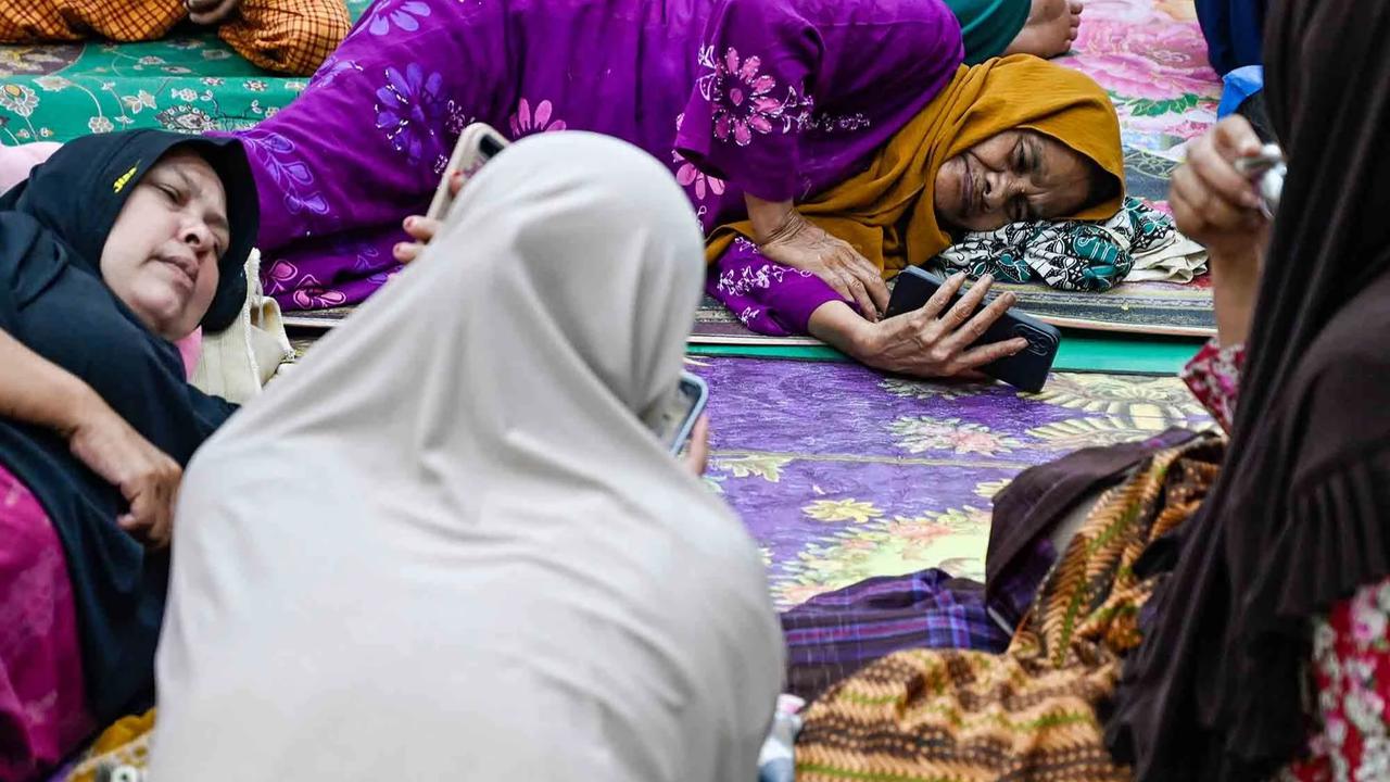 FOTO: Korban Tewas Bertambah, Pengungsian Meluas di Tiga Provinsi Terdampak Bencana Sumatera